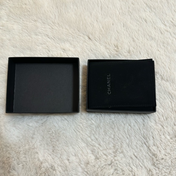 Chanel rare long drop earrings - Picture 4 of 5